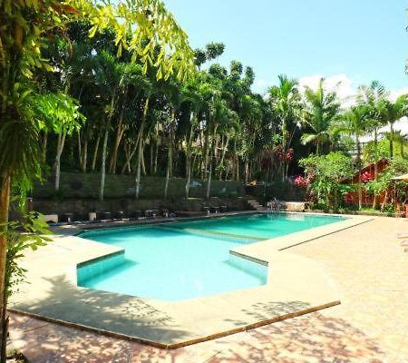 Hotel Aquarius Orange Puncak Exterior foto
